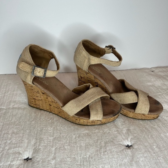 Toms Shoes - Toms Wedges Tan Size 9.5